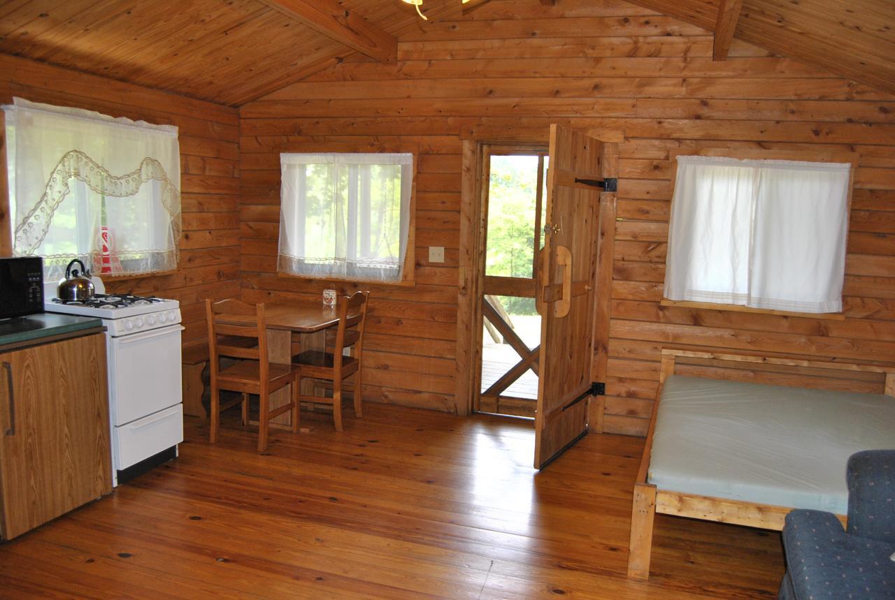 Robin Hill Camping Resort One-Bedroom Cottage 8 Lenhartsville 외부 사진