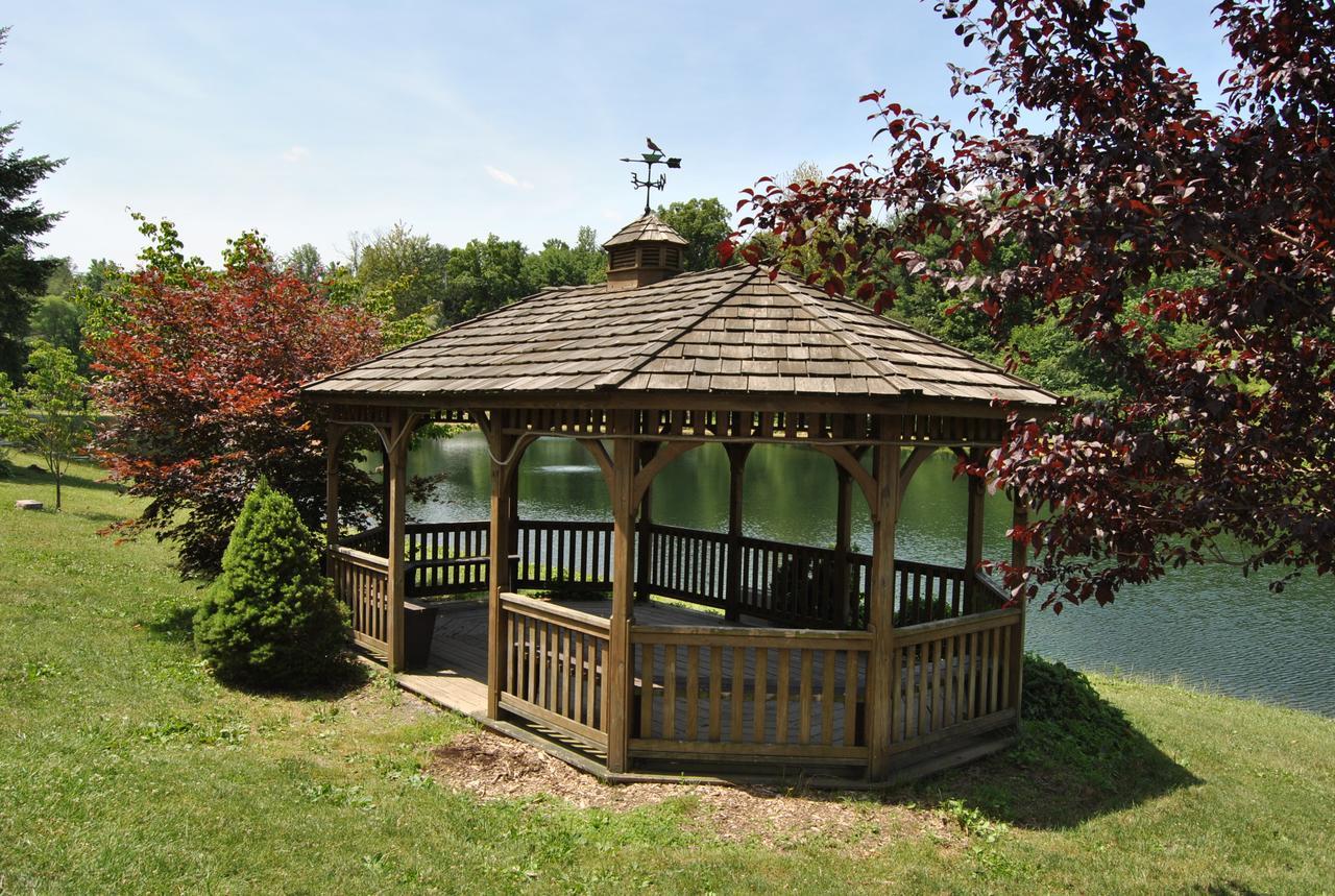 Robin Hill Camping Resort One-Bedroom Cottage 8 Lenhartsville 외부 사진